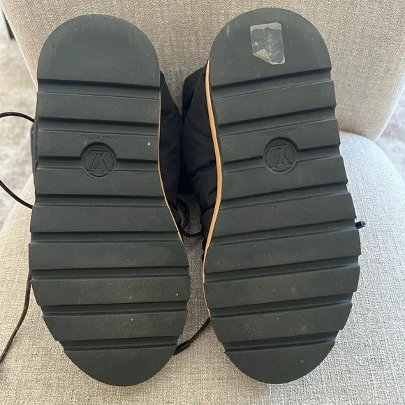 Louis Vuitton Pillow Comfort Ankle Boot - Picture 4 of 7